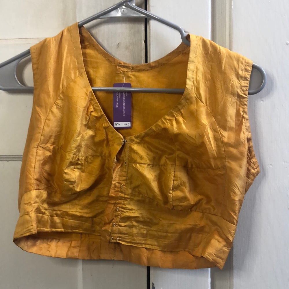 Vintage Gold Crop-Top